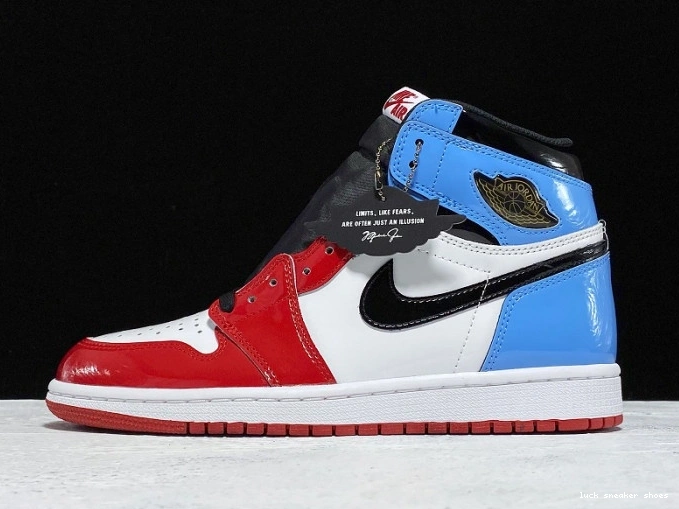 Reps LUCY OG Air Retro 1 High Jordan CK5666-100 Fearless 0702